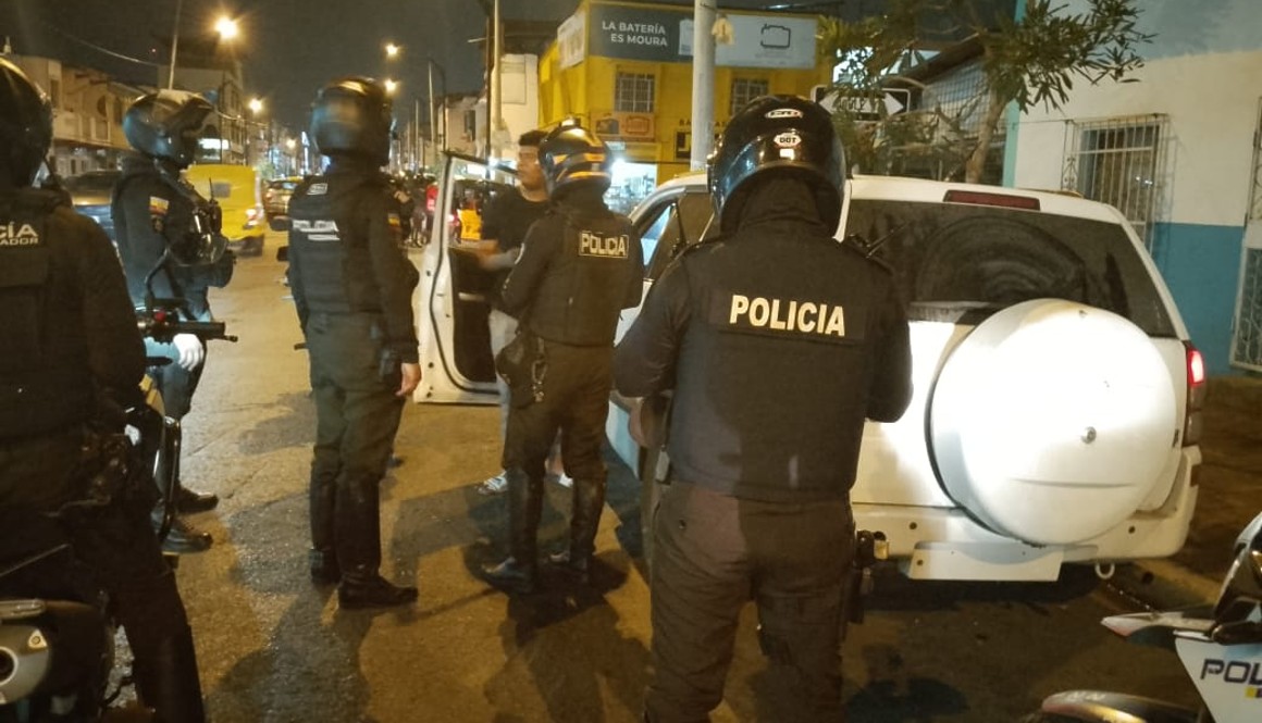 Imagen referencial de policías en Guayaquil.