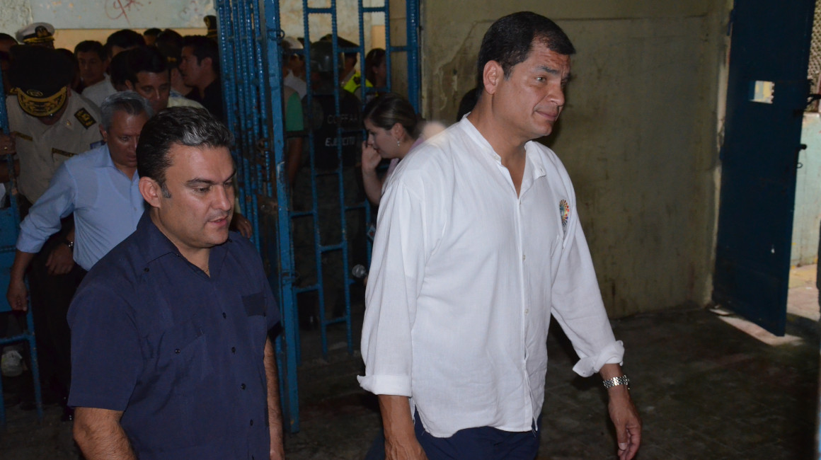 El 19 de diciembre de 2013, el presidente Rafael Correa participó del derrocamiento de la antigua Penitenciaría del Litoral.
