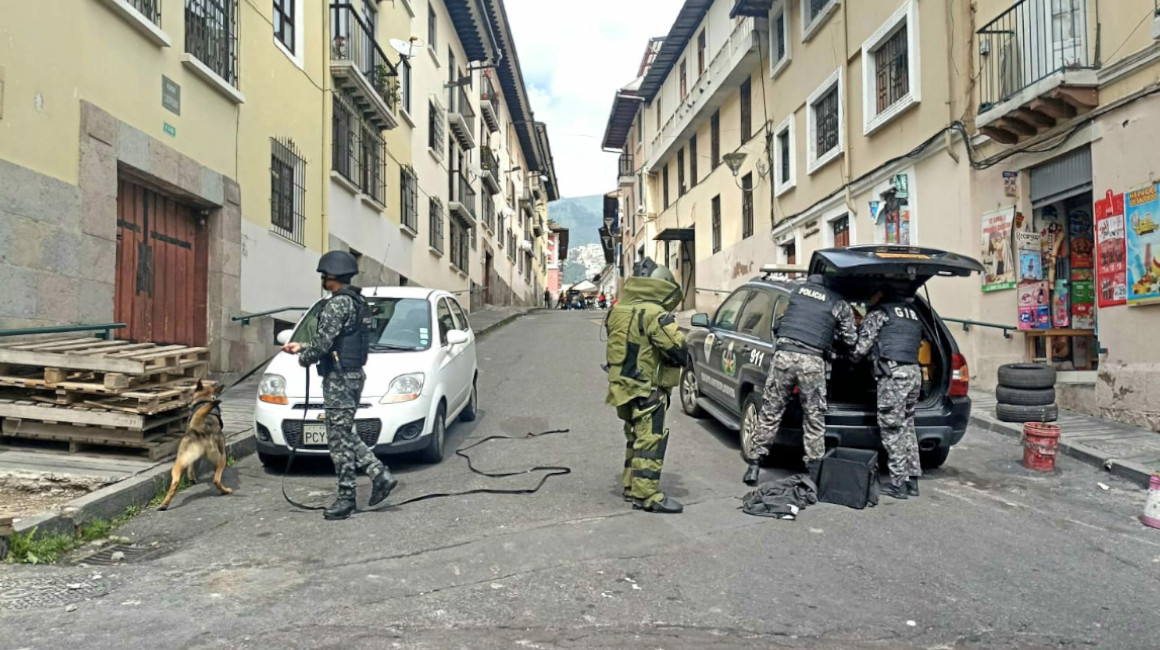 Alerta de artefacto explosivo en La Marín en Quito