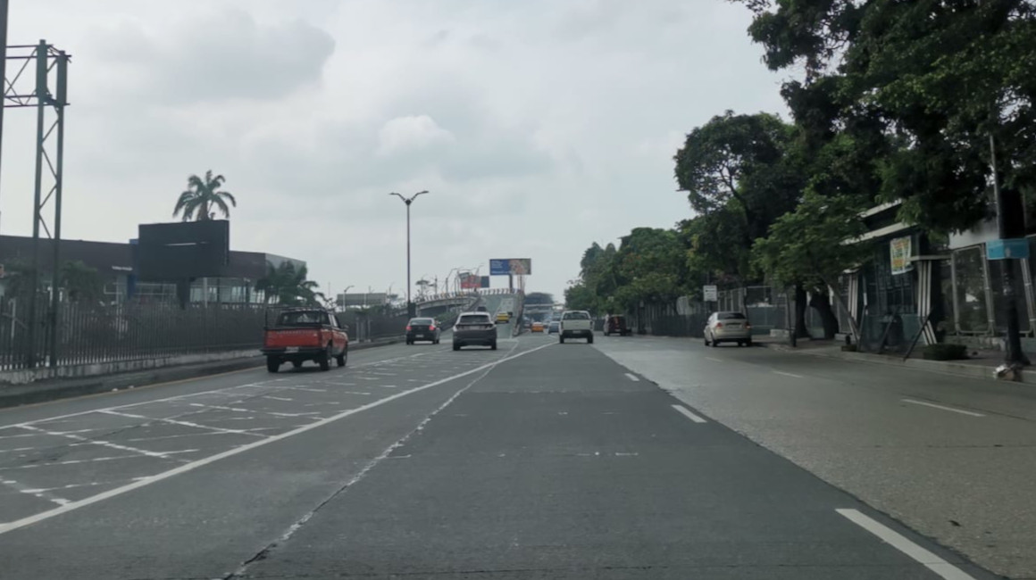Las calles de Guayaquil amanecieron casi vacías el 10 de enero de 2024, tras los atentados registrados el martes.