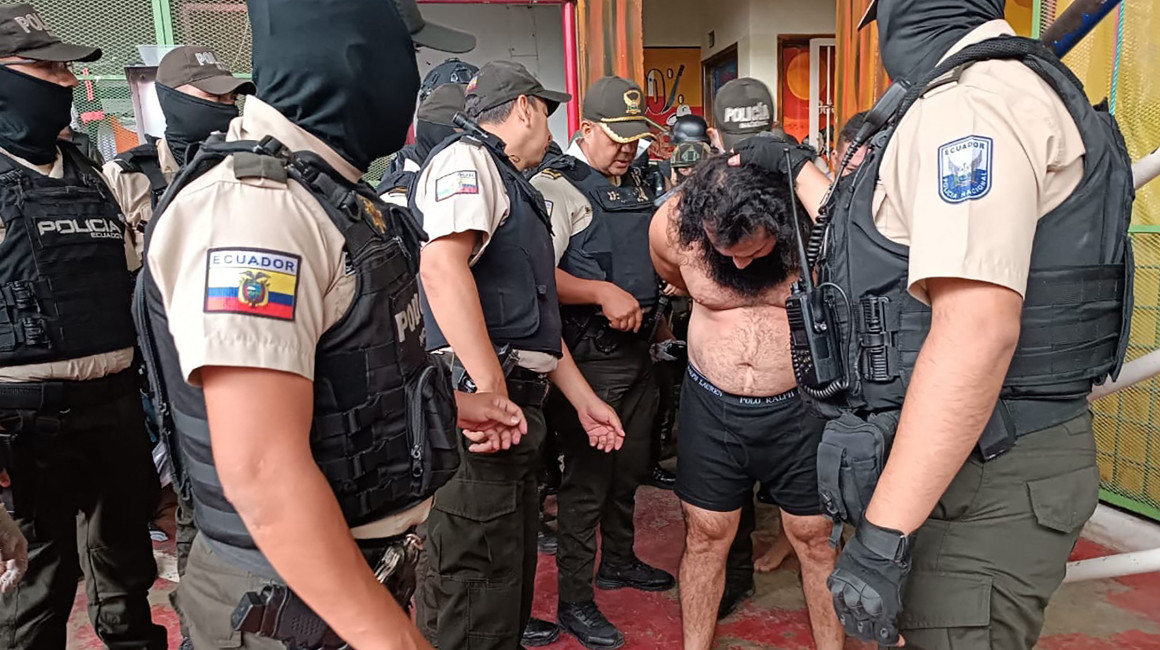 "Es posible que alias 'Fito' se refugie en el país", dice general colombiano