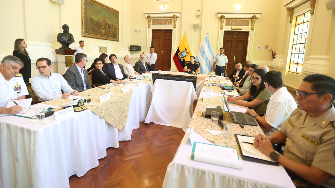 El presidente Noboa dirige el Consejo de Seguridad Pública (Cosepe), el 4 de enero de 2024, en Guayaquil.