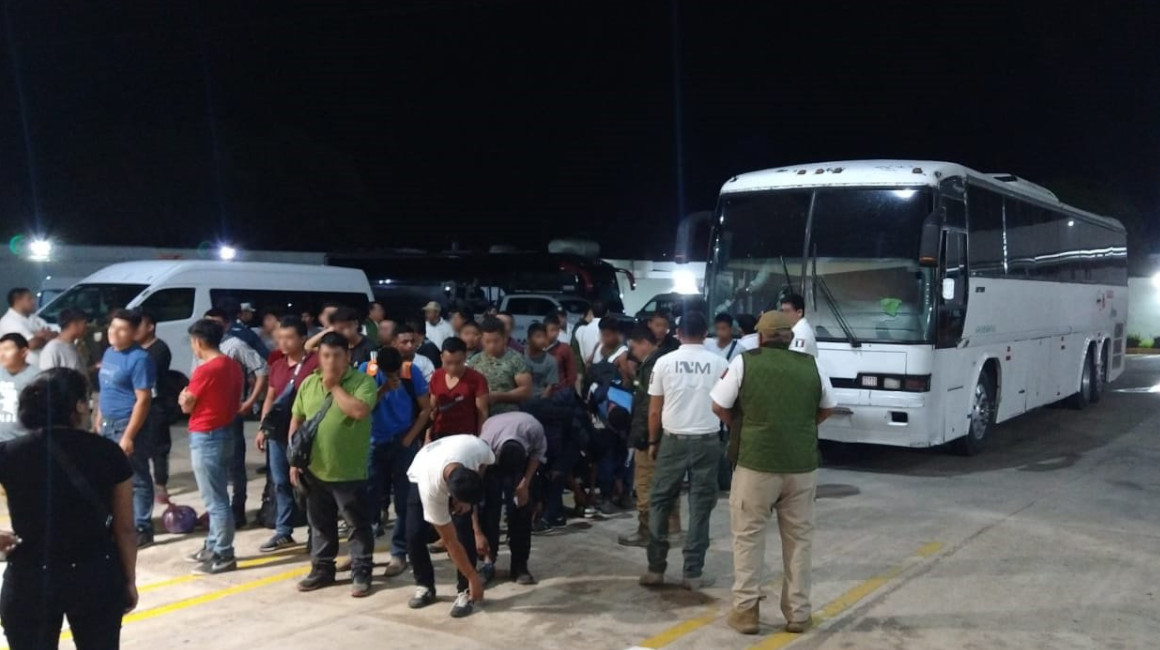 Al menos 183 migrantes de Ecuador y Guatemala fueron detenidos en Veracruz, México, el 12 de enero de 2024.