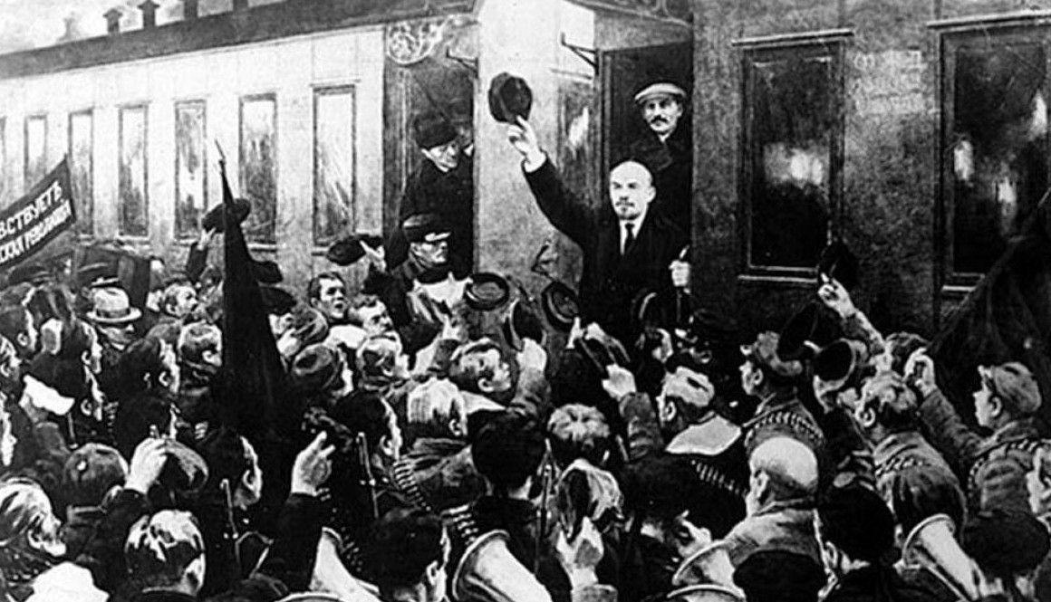 Célebre foto de cuando Lenin llegó a Petrogrado para dirigir la Revolución, en 2017.