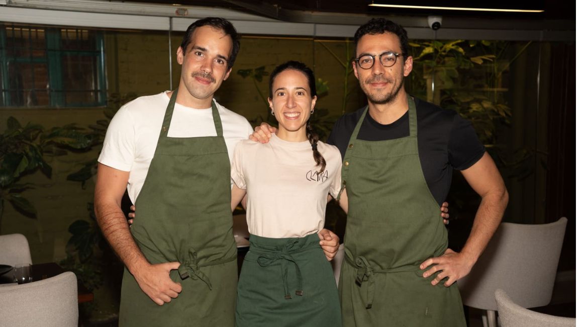 Los chefs y cofundadores del restaurante Clara, Ángel de Sousa (izq), Ana Lobato y Felipe Salas.