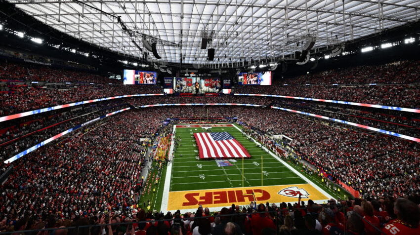 Imagen panorámica del Allegiant Stadium, sede del Super Bowl LVIII.