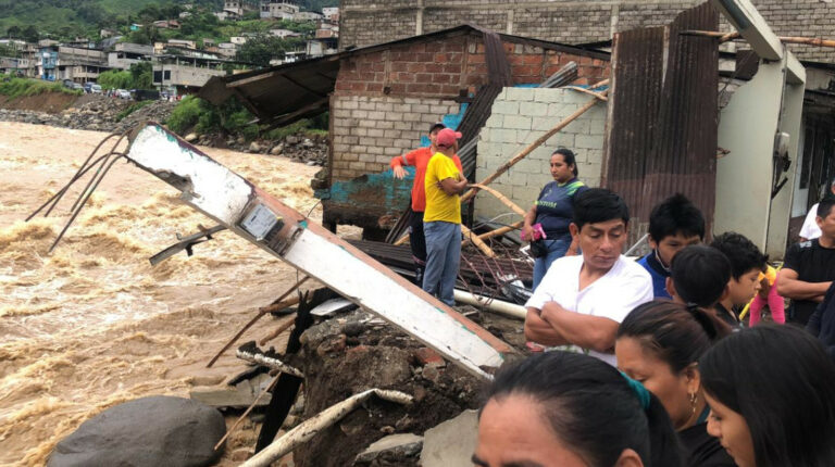 Unas 3.000 familias afectadas por las lluvias en Echeandía, Bolívar