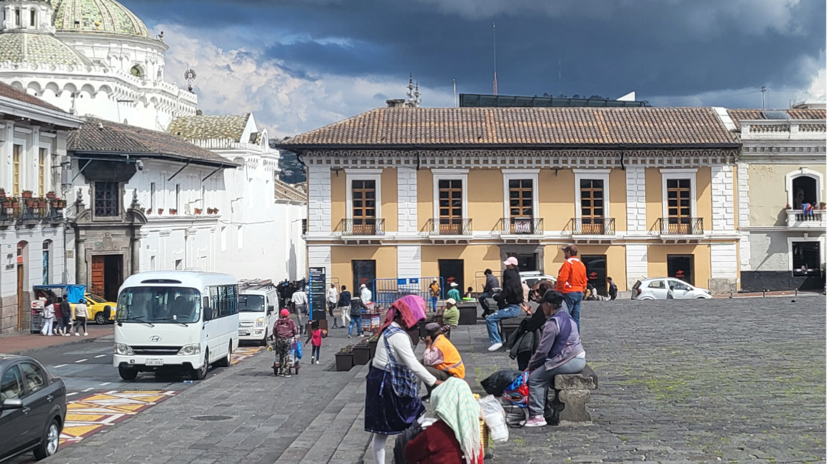 Ventas informales en el Centro Histórico de Quito.
