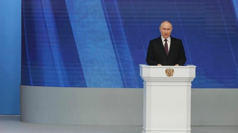 El presidente ruso, Vladimir Putin, en su discurso anual ante la Asamblea Federal en el centro de conferencias Gostiny Dvor en Moscú, este 29 de febrero de 2024. 