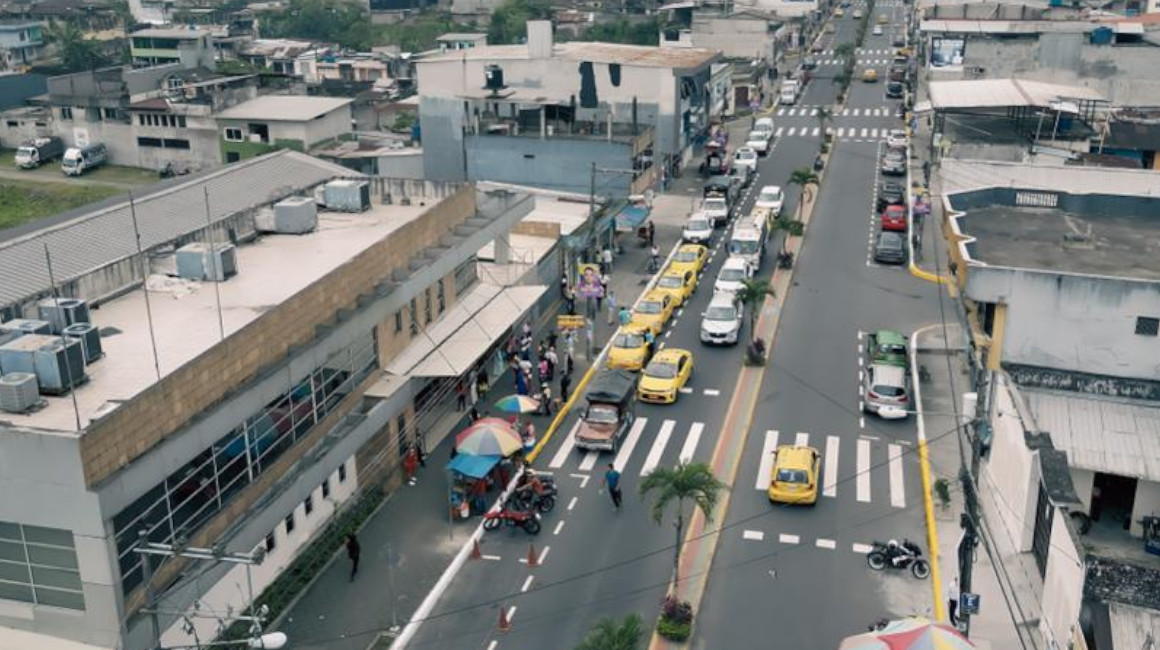 Avenida Clemencia Rodríguez de Mora, en la ciudad de Santo Domingo, octubre de 2023.