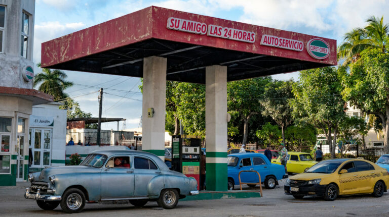 Cuba pagará cinco veces más por la gasolina: ¿Cómo llegó a esta crisis?