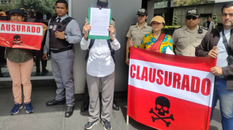 Grupos sociales rechazan promoción de Ecuador en feria minera canadiense