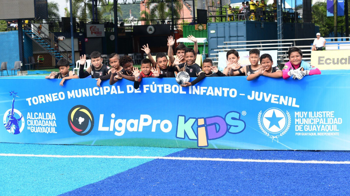 "No están cobrando entrada": Alcaldía y LigaPro aclaran polémica en torneo para niños en Guayaquil