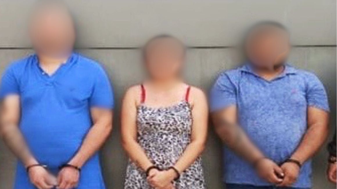 Tres presuntos extorsionadores fueron detenidos en Manta, Manabí, el 6 de marzo de 2024.