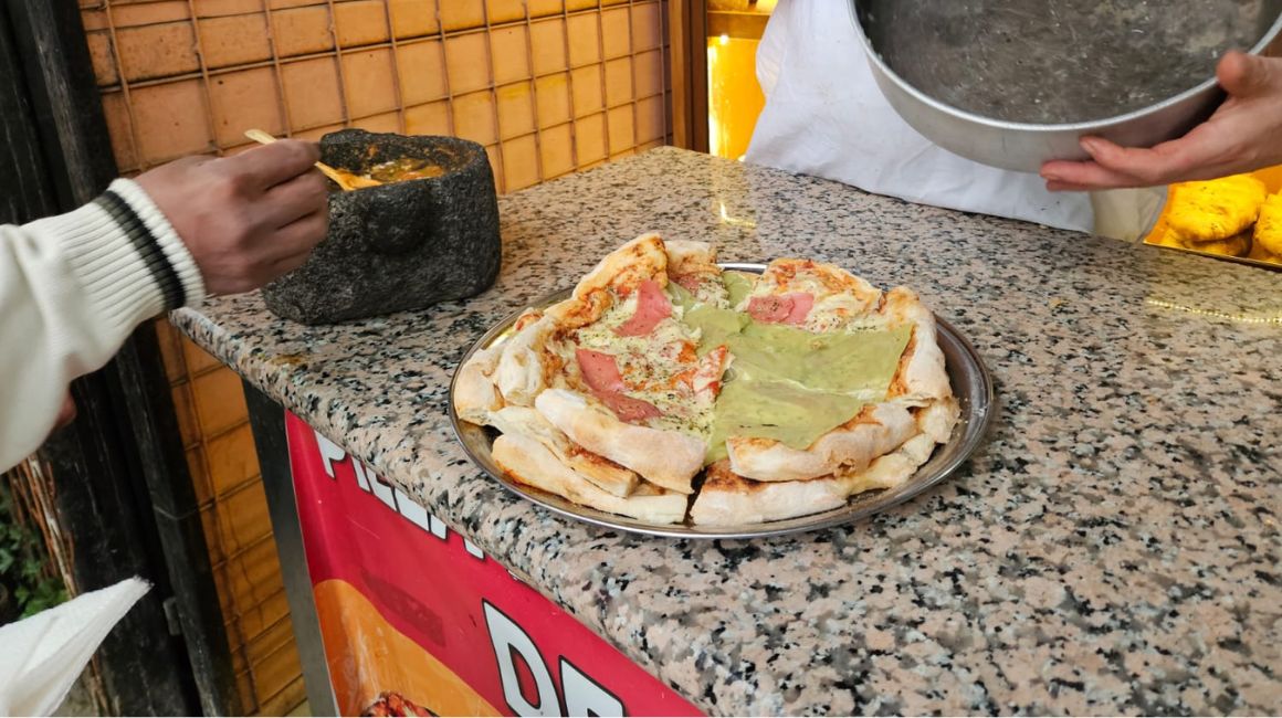Bruning Deli, en Conocoto (Valle de los Chillos), ofrece panes y pizzas de masa madre.