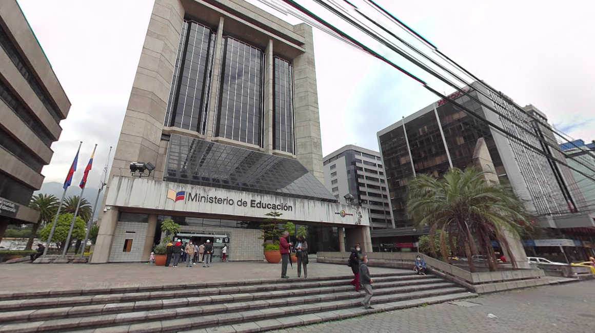 Edificio del Ministerio de Educación en Ecuador.