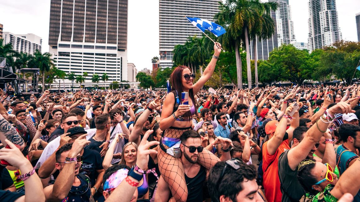 El festival de música electrónica 'Ultra Music' se vive en el Bayfront Park, en el corazón de Miami.
