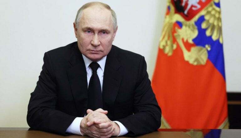 Putin sugiere conexiones entre autores de la masacre de Moscú y Ucrania