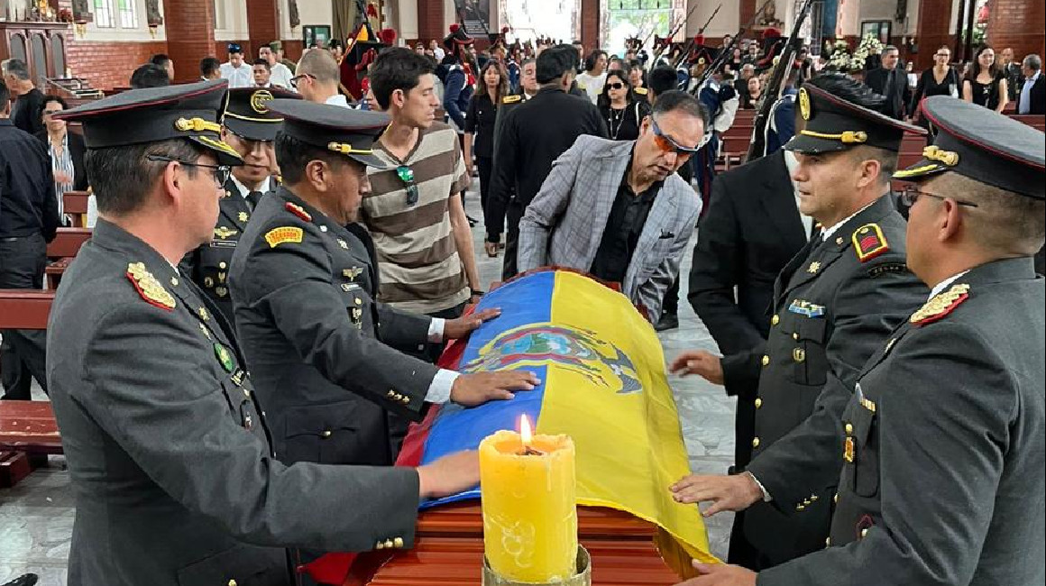 El 24 de marzo de 2024 se dieron las honras fúnebres a un militar fallecido por emboscada en Sucumbíos.