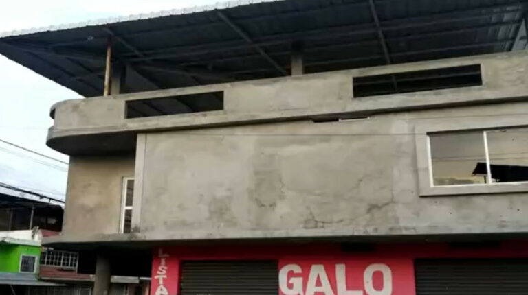 Balzar: disparan 65 veces contra la vivienda del alcalde Galo Meza