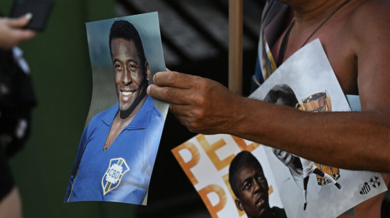 Un tribunal cierra el caso de supuesta heredera de Pelé tras dos test negativos
