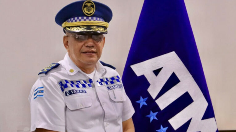 El coronel Enrique Varas Rendón reemplaza a Bertha Aguirre como comandante de la Dirección de Control de Tránsito de la ATM en Guayaquil.