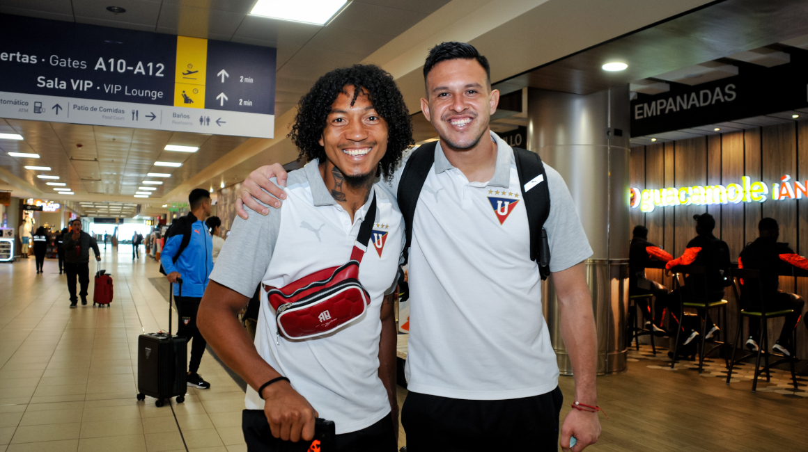 José 'Choclo' Quintero junto a Gonzalo Valle, en su arribo a Perú para medir a Universitario por Copa Libertadores.