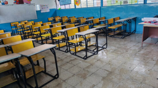 Imagen referencial de un aula de clase en Guayaquil, antes del inicio del año lectivo en la Costa, el 31 de marzo de 2024.