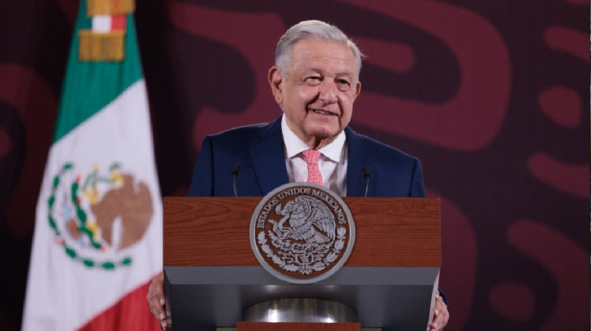 El presidente de México, Manuel López Obrador, en conferencia de prensa el 10 de abril de 2024.