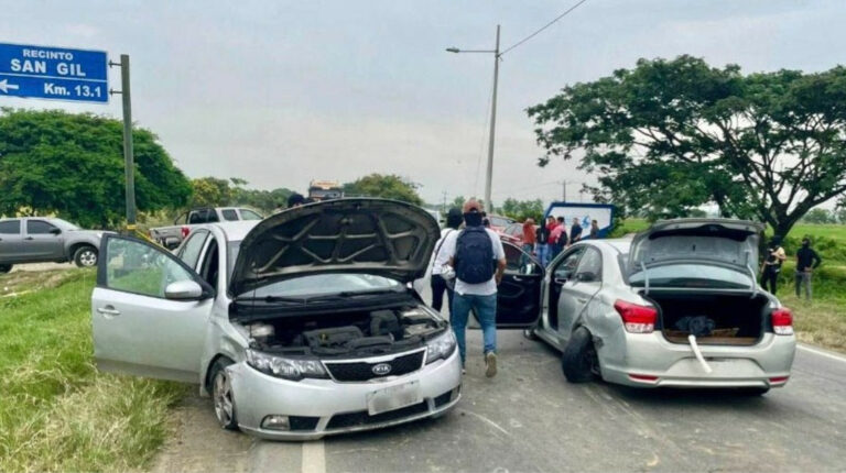 Balacera en Samborondón: dos policías acribillados y otros dos heridos