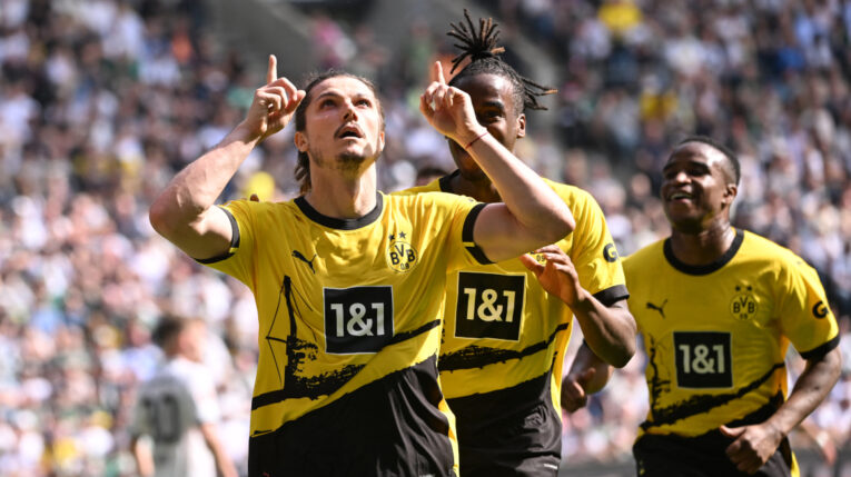 Jugadores del Borussia Dortmund, durante un partido, el 13 de abril de 2024.