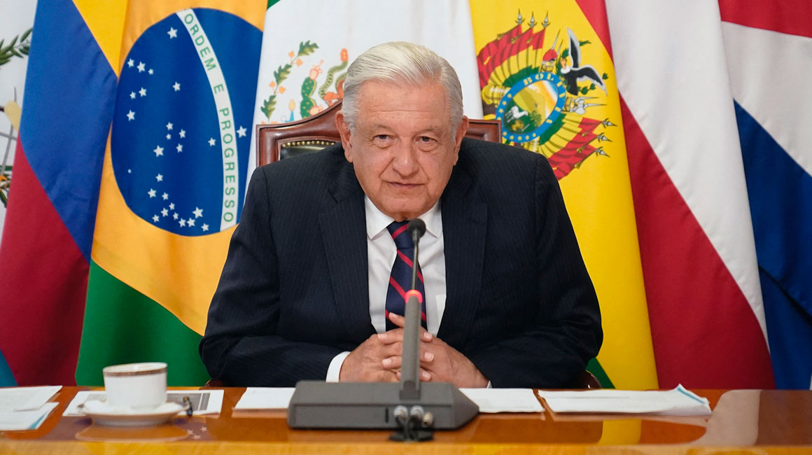 El presidente de México, Andrés Manuel López Obrador, interviene en la cumbre virtual de la Celac, el 16 de abril de 2024.
