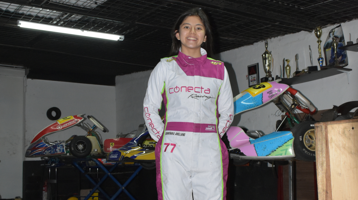 Doménika Arellano en su entrenamiento en el Kartódromo Dos Hemisferios.