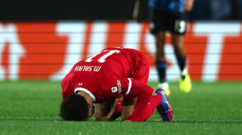 Mohamed Salah festeja el gol de la victoria del Liverpool sobre el Atalante, el 18 de abril de 2024, en un partido de los cuartos de final de la Europa League.