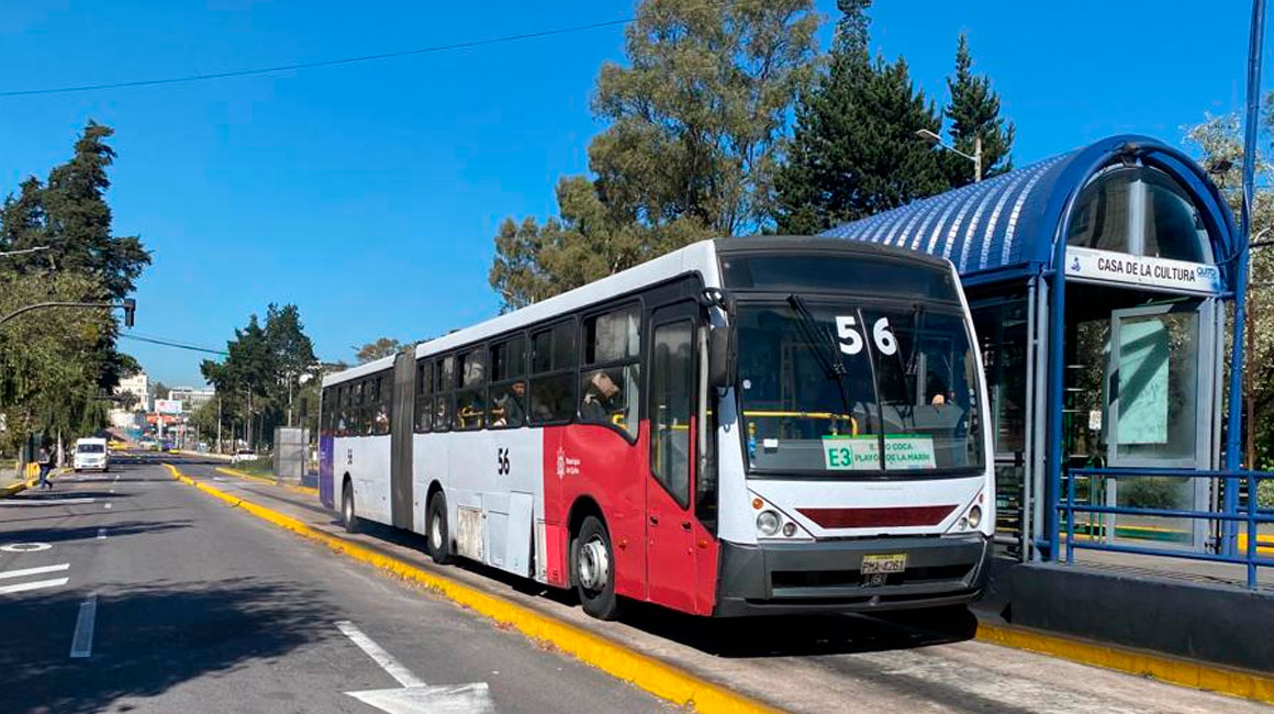 Quito: Trolebús y Ecovía operarán desde las 05:00 en el domingo de consulta popular