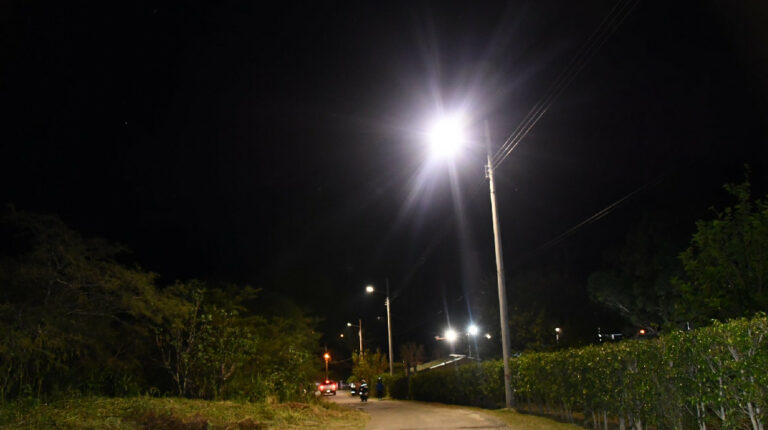 Conozca los horarios de los cortes de luz en Ecuador para el 23 de abril