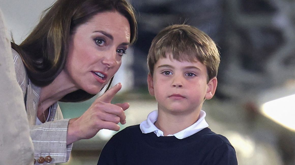 Kate Middleton y su hijo menor, el príncipe Louis, durante un evento público en junio del 2023.