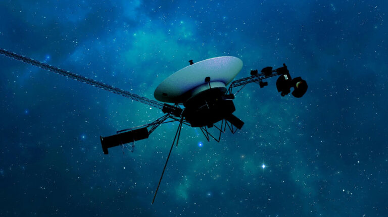 Voyager 1 retoma contacto con la Tierra tras cinco meses de silencio en el espacio interestelar