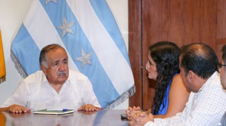 Alberto Molina renunció a la Gobernación de Guayas