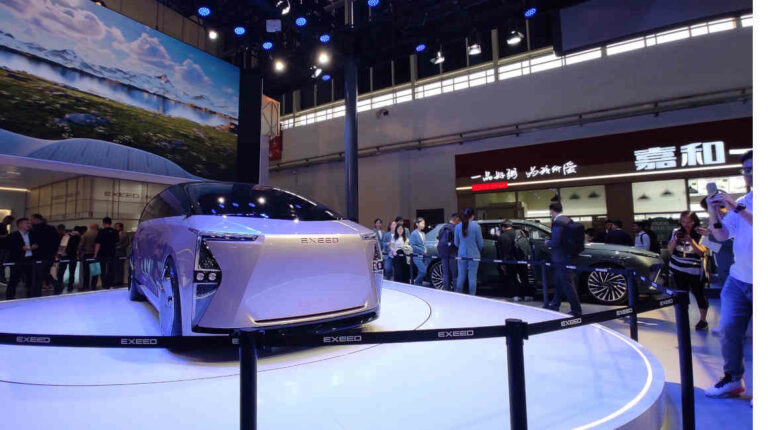 Los modelos de carros futurísticos que trae el Auto Show de Beijing 2024