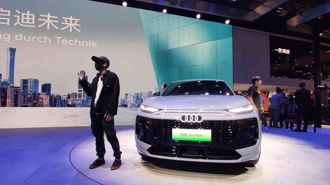 Modelos eléctricos e híbridos, con inteligencia artificial se presentaron en el Auto Show de Beijing.