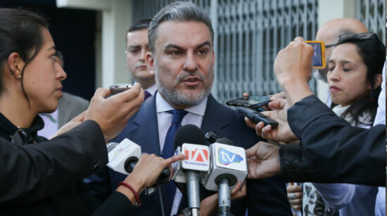 José Serrano, exministro del Interior y extitular de la Asamblea, en declaraciones a la prensa el 26 de febrero de 2018.
