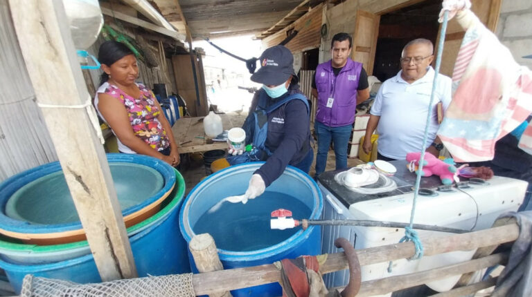 Ecuador nuevamente golpeado por el dengue: más de 23.000 casos y 27 muertos