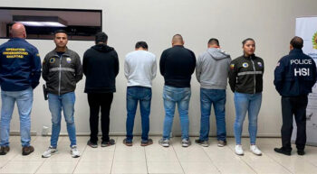 Cuatro personas fueron detenidas en 2023 durante un operativo contra la pornografía infantil en Ecuador.