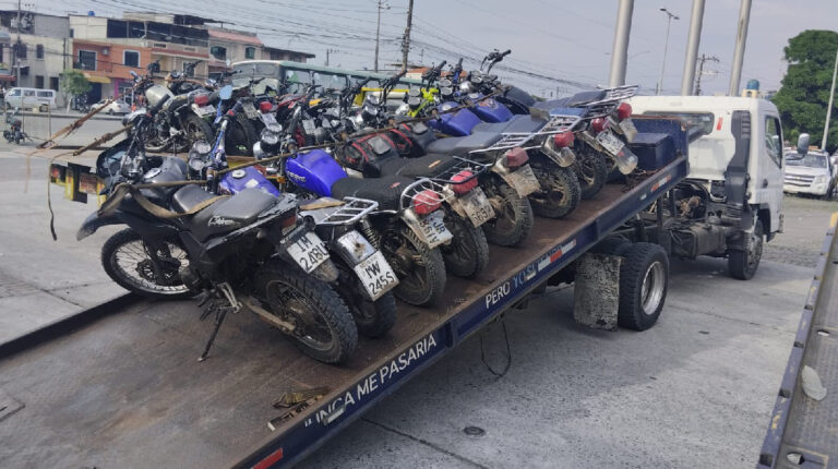 Al menos 94 motos retenidas en un operativo en  Nueva Prosperina