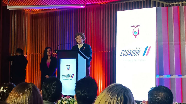 Ministra del Trabajo, Ivonne Núñez, en un evento por el Día del Trabajador, este 1 de mayo, en Quito.