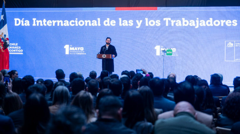 El presidente de Chile, Gabriel Boric, en un acto por el Día del Trabajo el 1 de mayo de 2024.