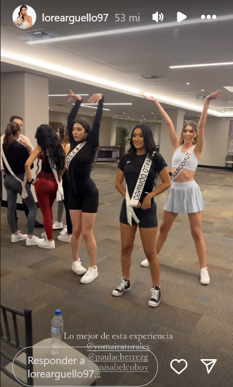 Candidatas a Miss Universo Ecuador se preparan para la gala final. 