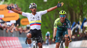Jhonatan Narvaez ganador de la primera etapa del Giro d'Italia 2024, 4 de mayo de 2024.