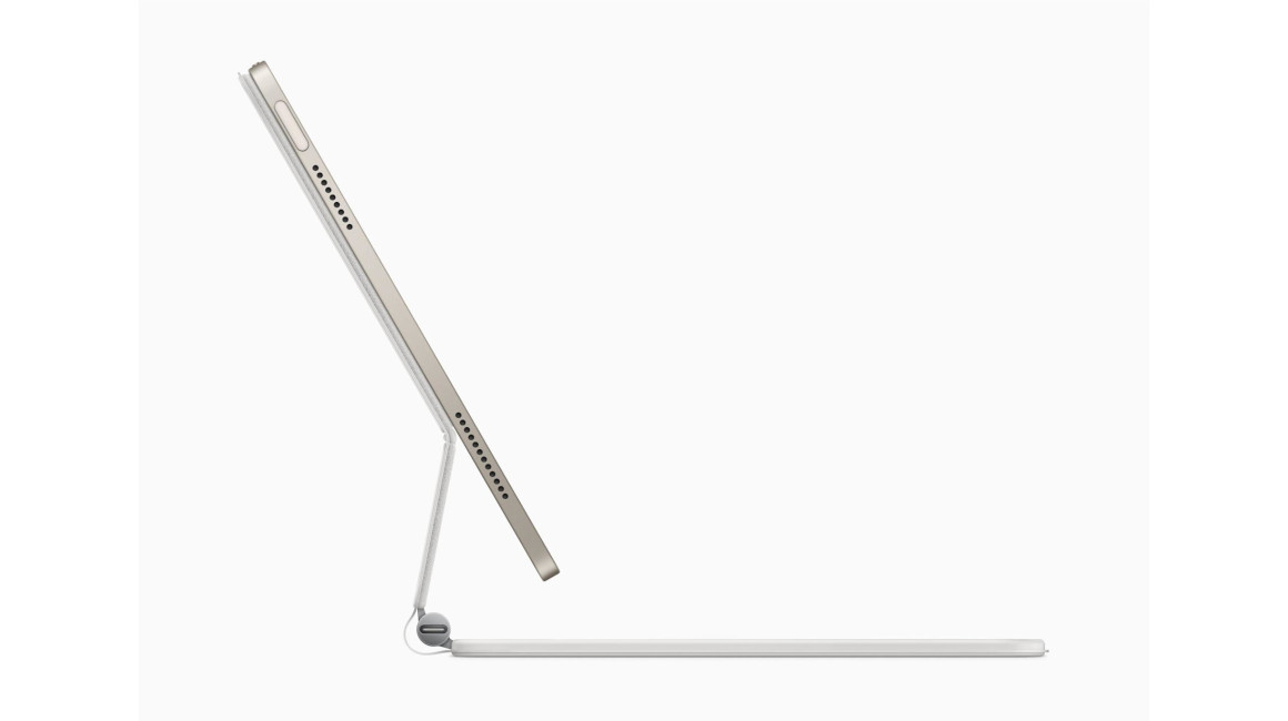 Vista lateral del nuevo iPad de Apple, presentado este 7 de mayo de 2024.